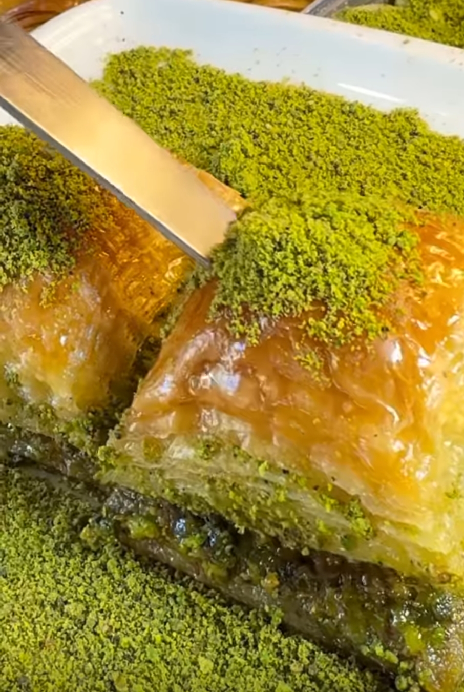 پاقڵاوە به فستق